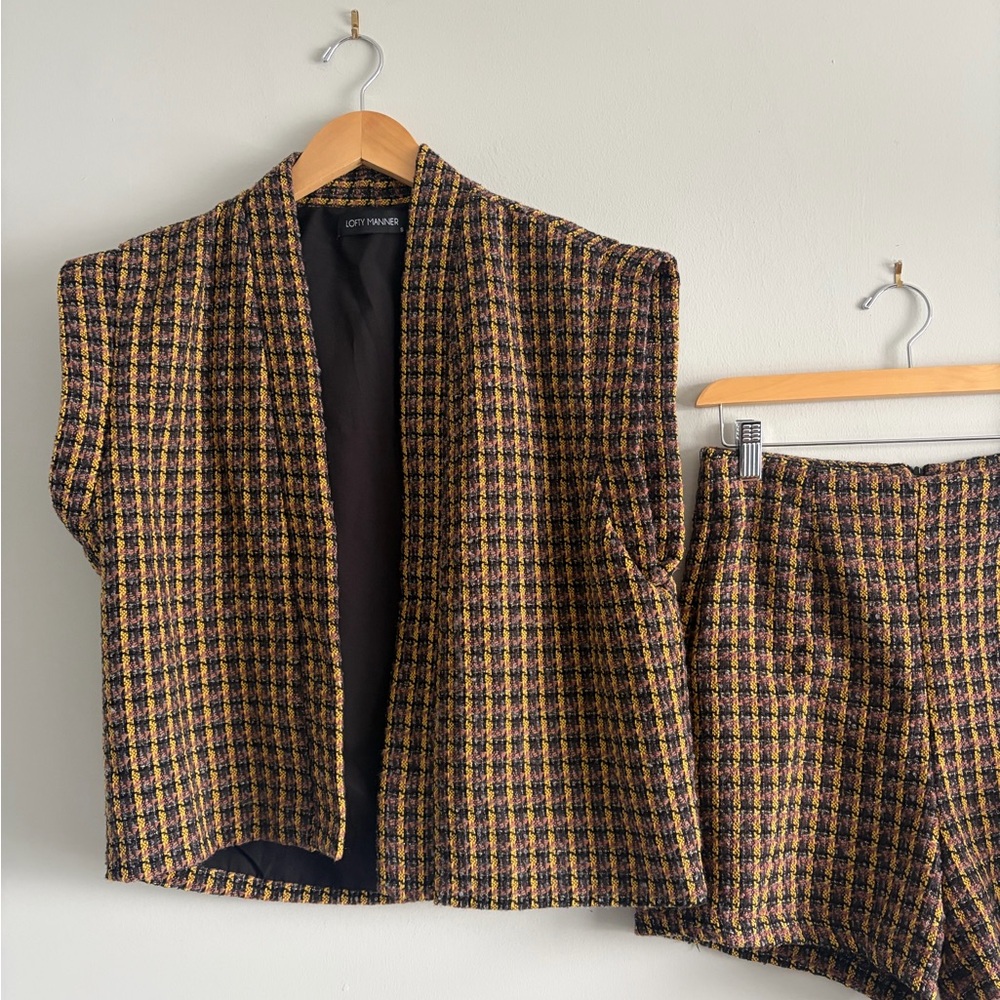 LOFTY MANNER - Women's Tweed Vest and Shorts Set - Brown and Black